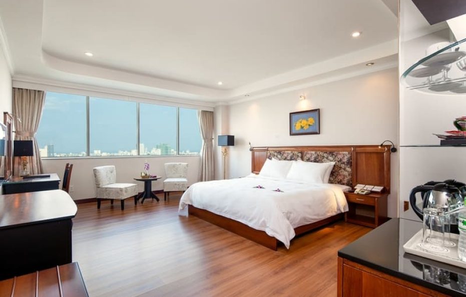 Deluxe Twin/ King Room