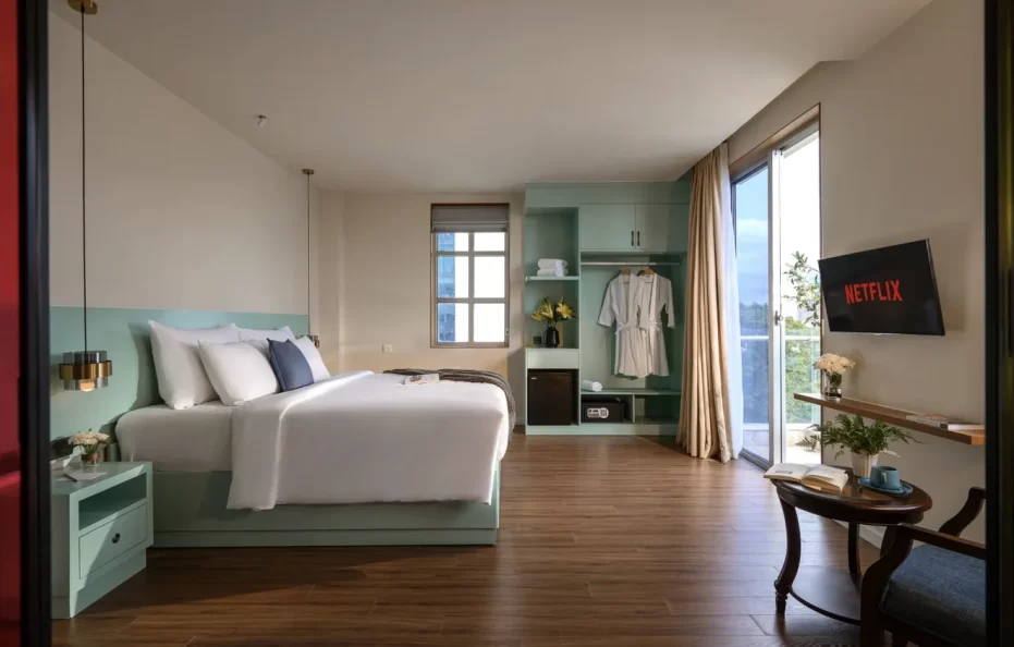 Deluxe With Balcony City  View