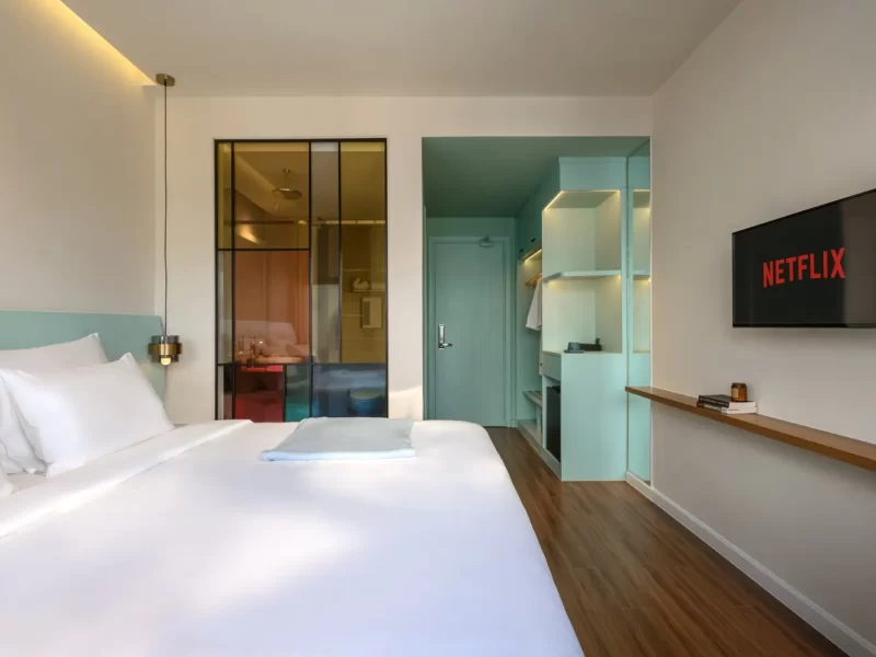 Superior