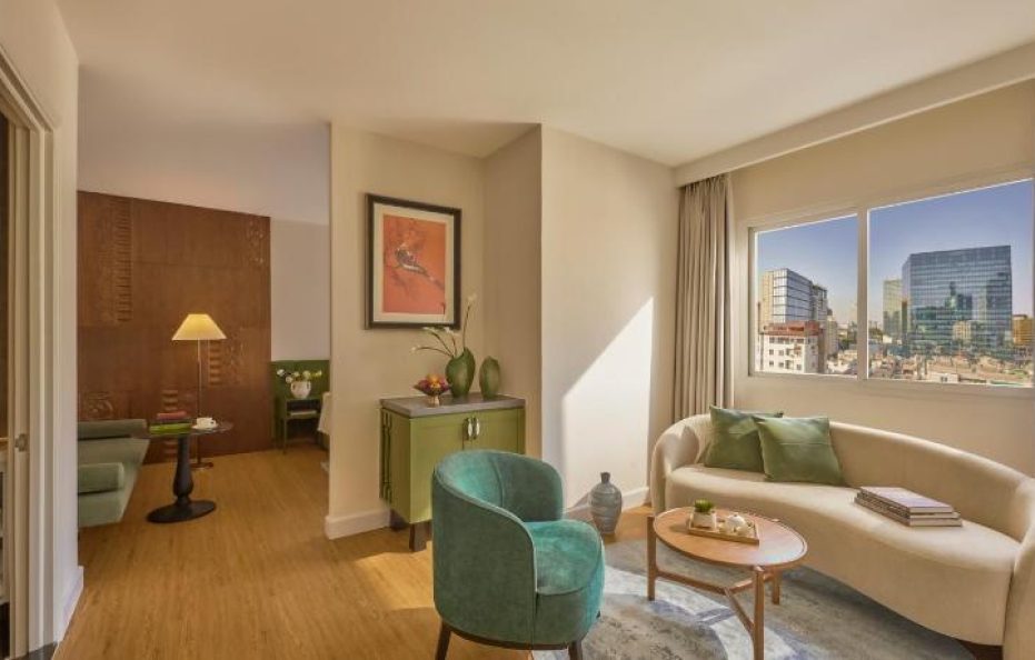 Junior Suite With Bathtub