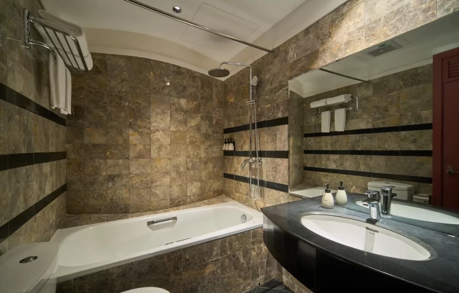 Superior With Bathtub
