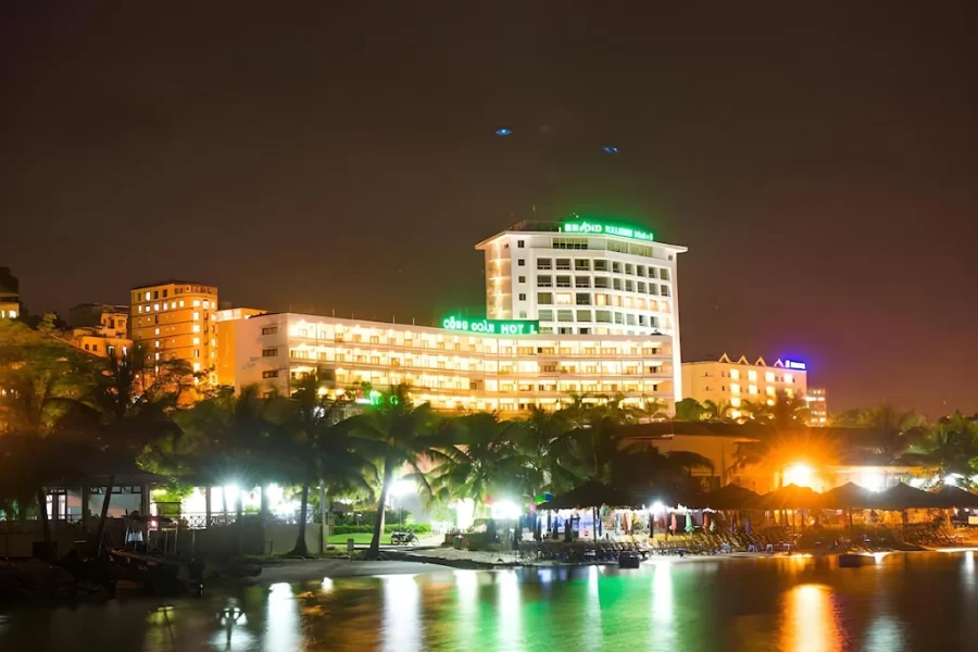 Khách Sạn Grand Hạ Long