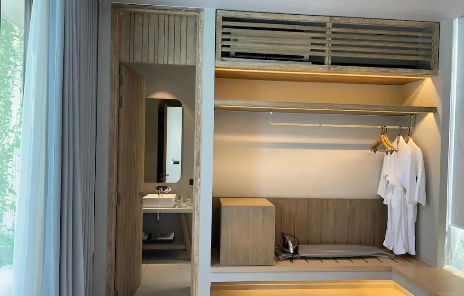 03 – Bedroom Pool Villa