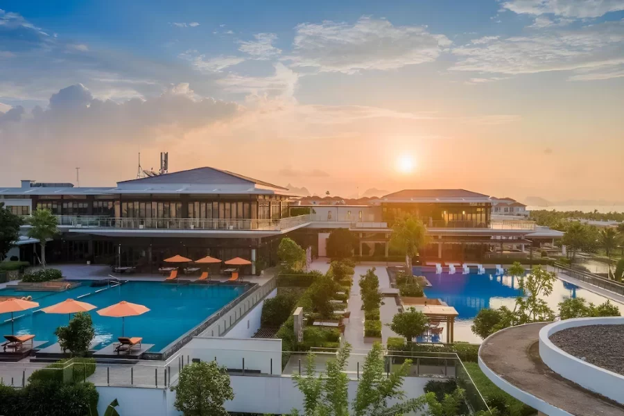 Khách Sạn Oakwood Hạ Long