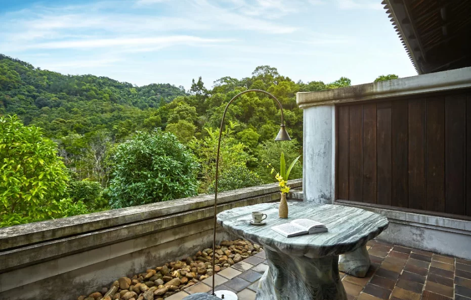 Junior Suite King Garden Or Pool  View