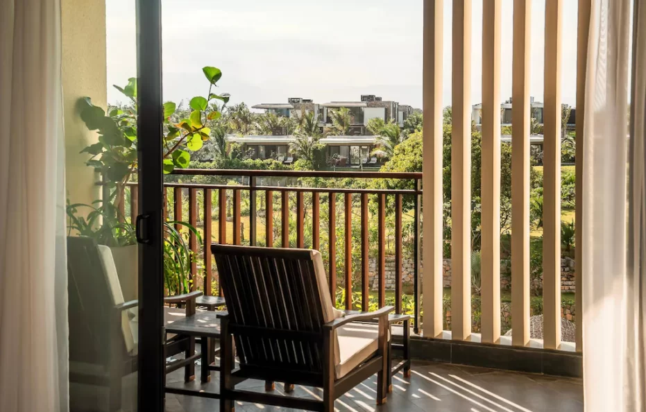 Junior Suite Garden View With Children Themed Room