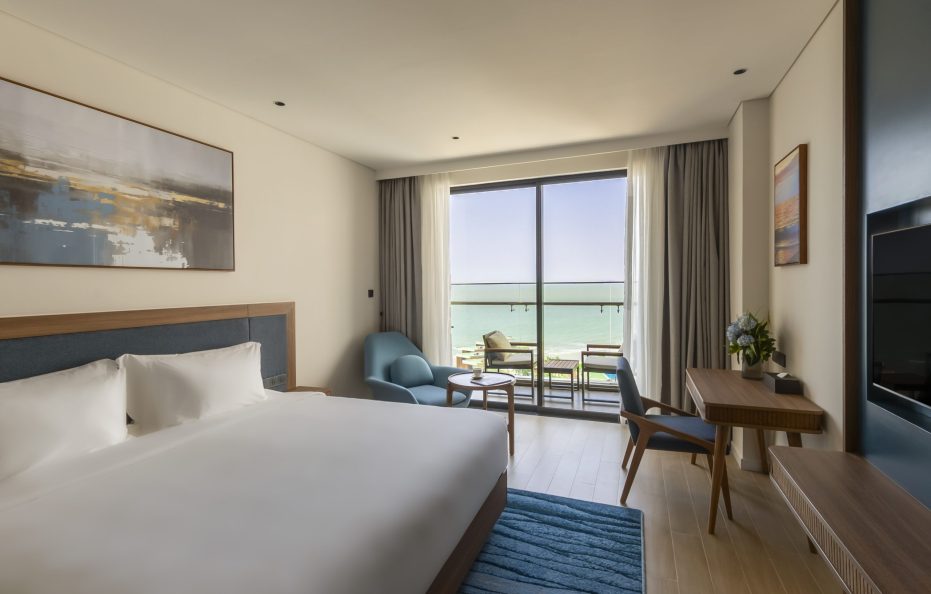 Deluxe Seaview King Double/Twin