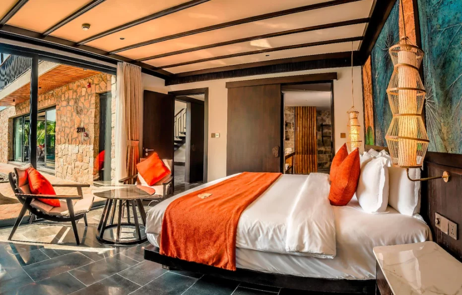 Pool Villa 4-Bedroom with Children Themed Room