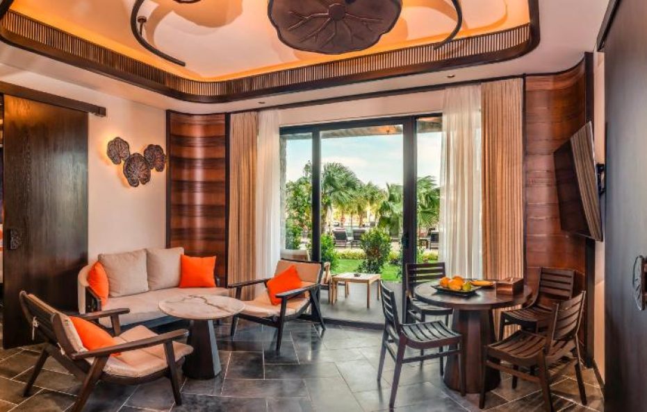 Deluxe Family Suite 2-Bedroom Garden View with Children Themed Room.