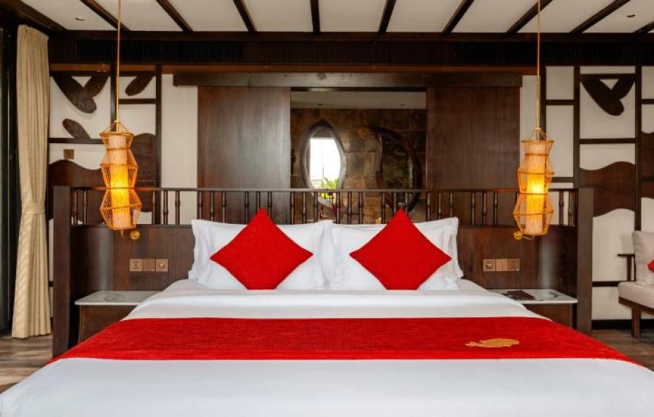 Pool Villa 3-Bedroom with Children Themed Room