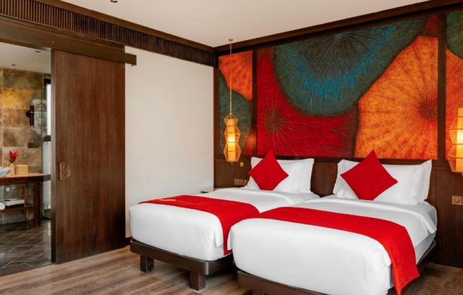 Pool Villa 3-Bedroom with Children Themed Room