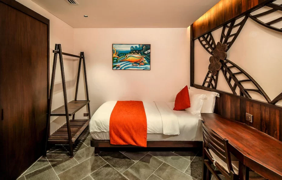 Junior Suite Garden View With Children Themed Room