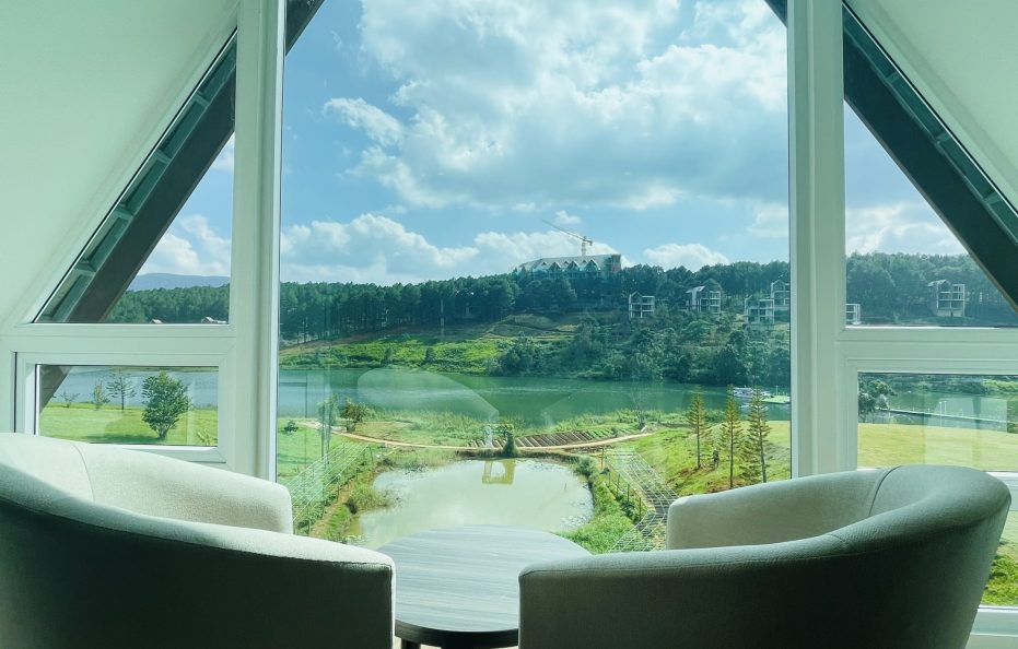 Deluxe Double/Twin Lake View