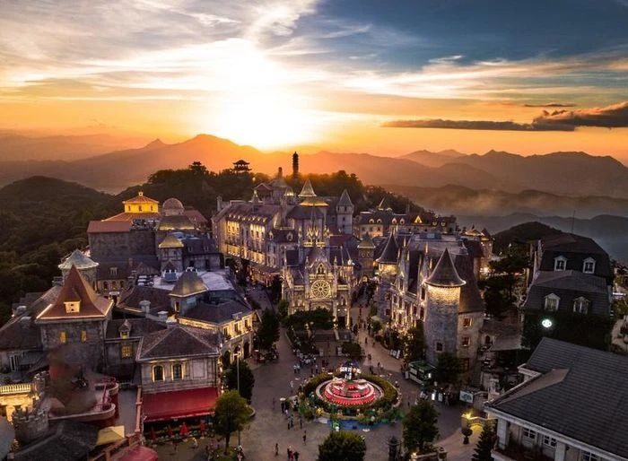 TOUR BÀ NÀ BY NIGHT – KHÁM PHÁ BÀ NÀ HILLS VỀ ĐÊM