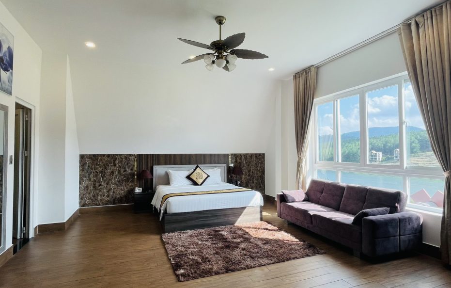 Premier Double/Twin Lake View