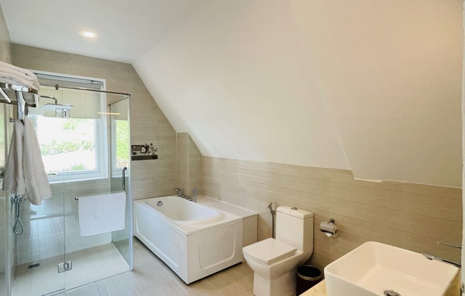 Premier Double/Twin Lake View