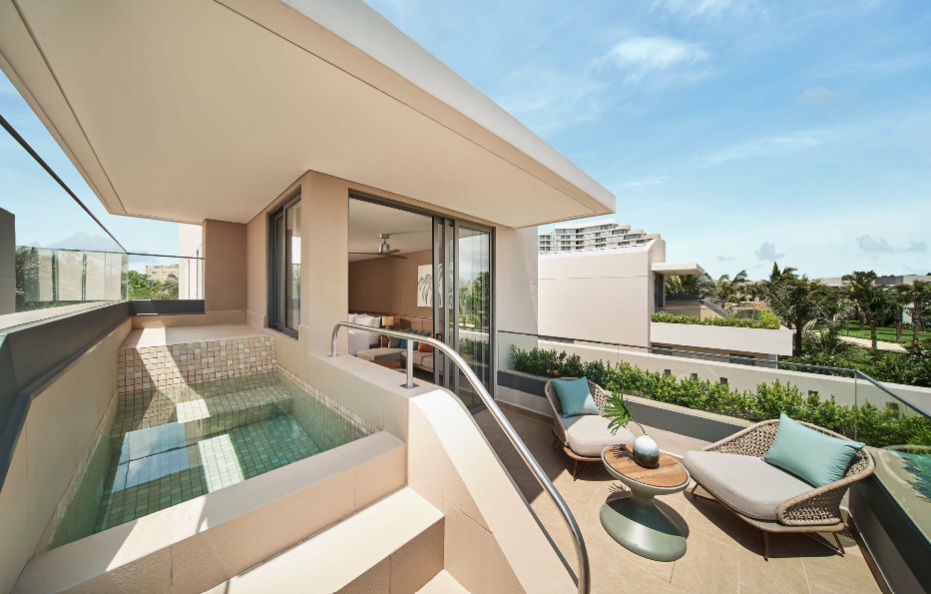 3 Bedroom Beach Pool Villa