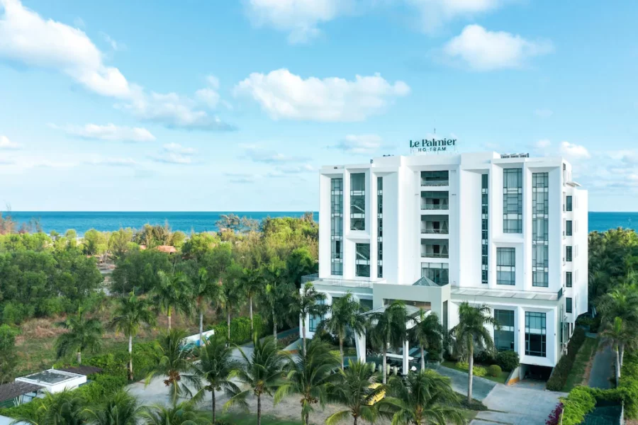 COMBO 2N1Đ: SÀI GÒN – HỒ TRÀM I XE + RESORT LE PALMIER 4 SAO