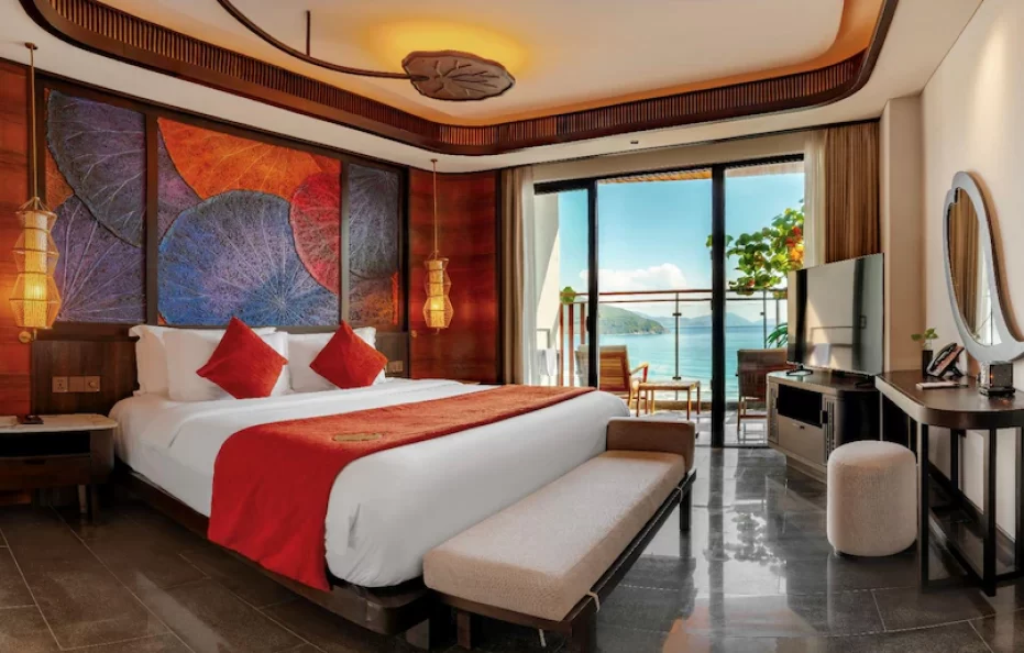 Executive Family Suite 2-Bedroom Sea View with Children Themed Room