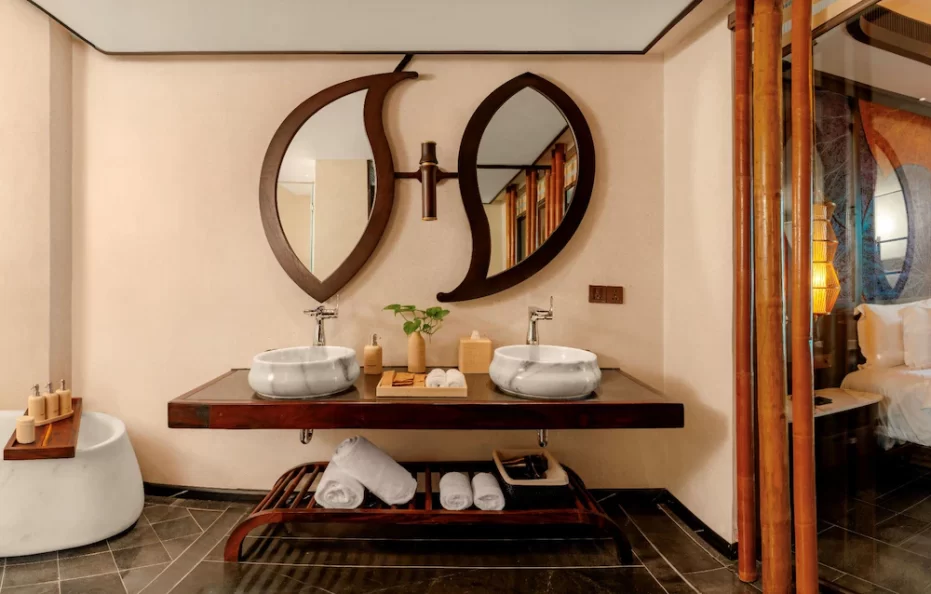 Executive Family Suite 2-Bedroom Sea View with Children Themed Room