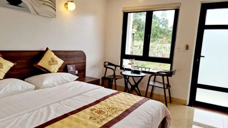 Căn Bungalow Tập Thể