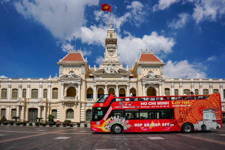 TOUR XE BUÝT TOÀN CẢNH THÀNH PHỐ HỒ CHÍ MINH 1 VÒNG – 60 PHÚT