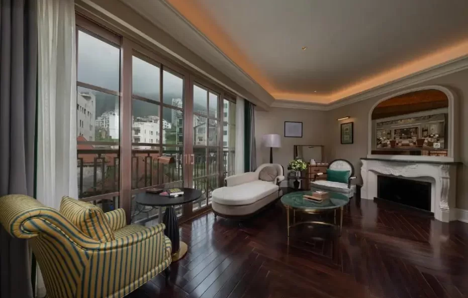 Deluxe Suite