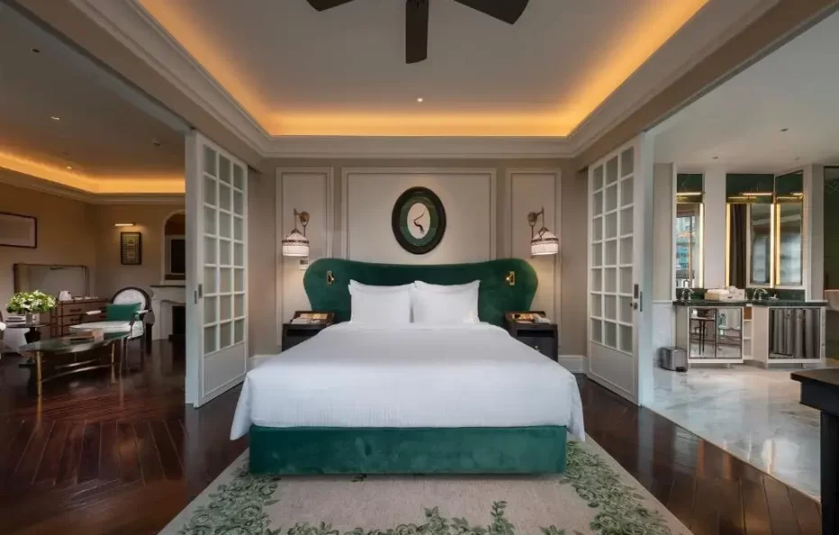 Deluxe Suite