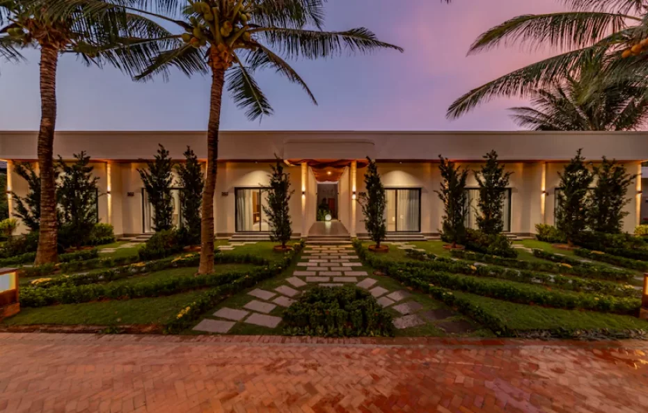 Breeze Room Garden View