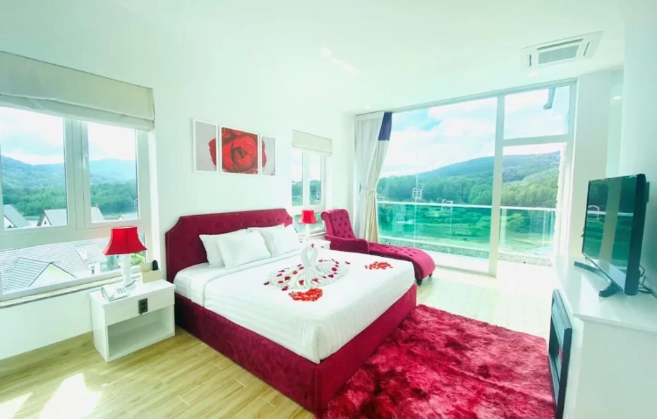 Luxury Villa 6 Bedrooms
