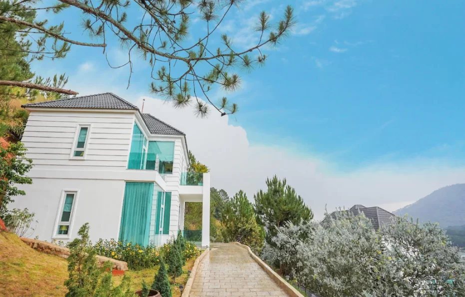 Luxury Villa 6 Bedrooms