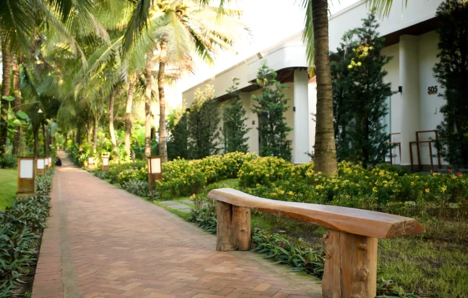 Breeze Room Garden View