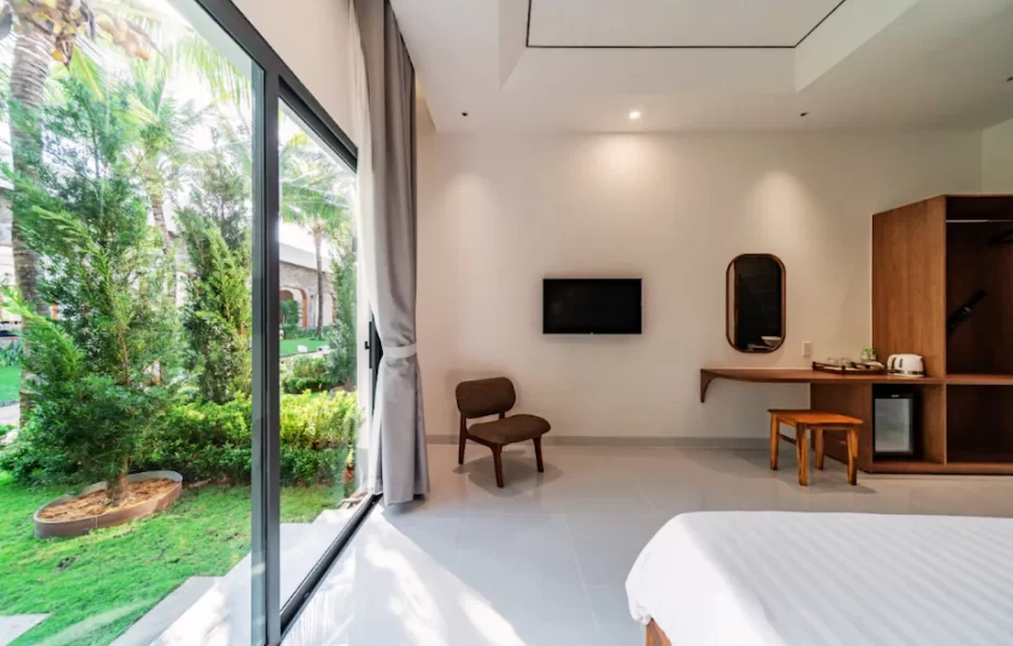 Breeze Room Garden View