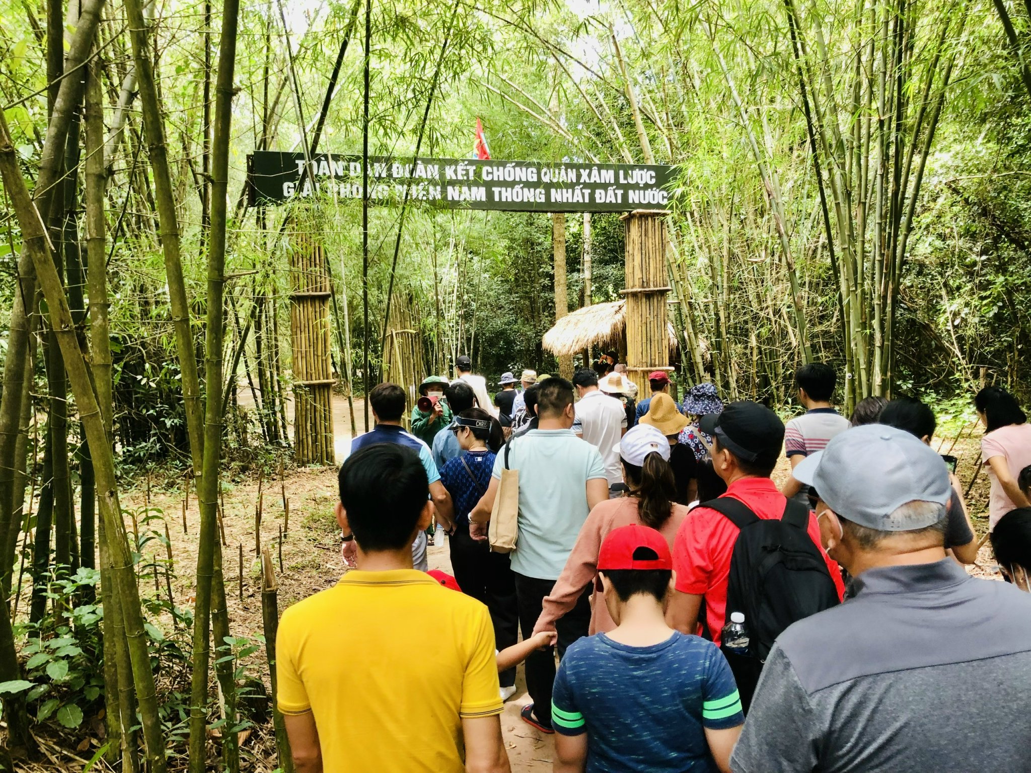 SÀI GÒN – CỦ CHI 1 NGÀY | DẤU ẤN LỊCH SỬ & ĐỊA ĐẠO HUYỀN THOẠI |