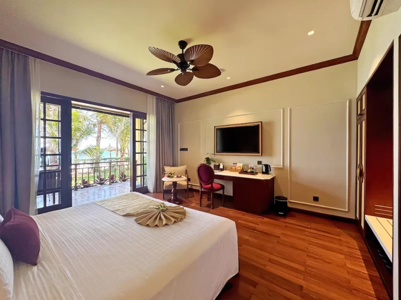 Bungalow Beach Front