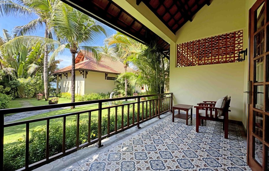 Bungalow Garden View