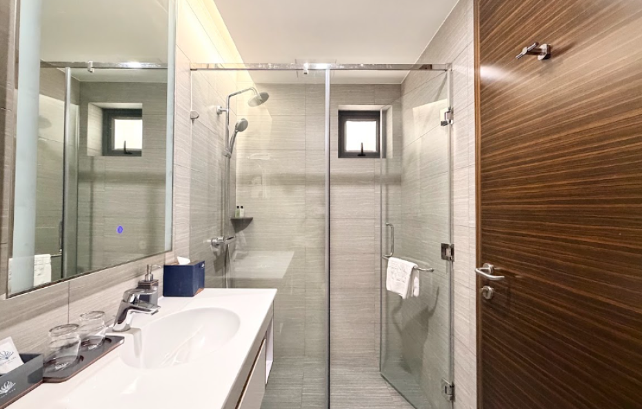 Premier Triple Window