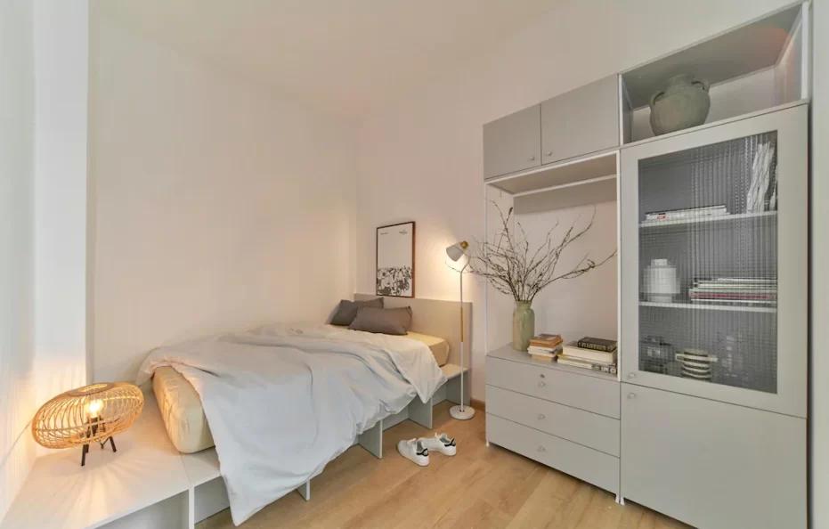 Economy Room