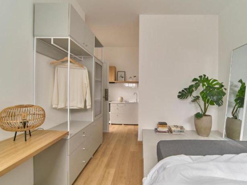 Economy Room