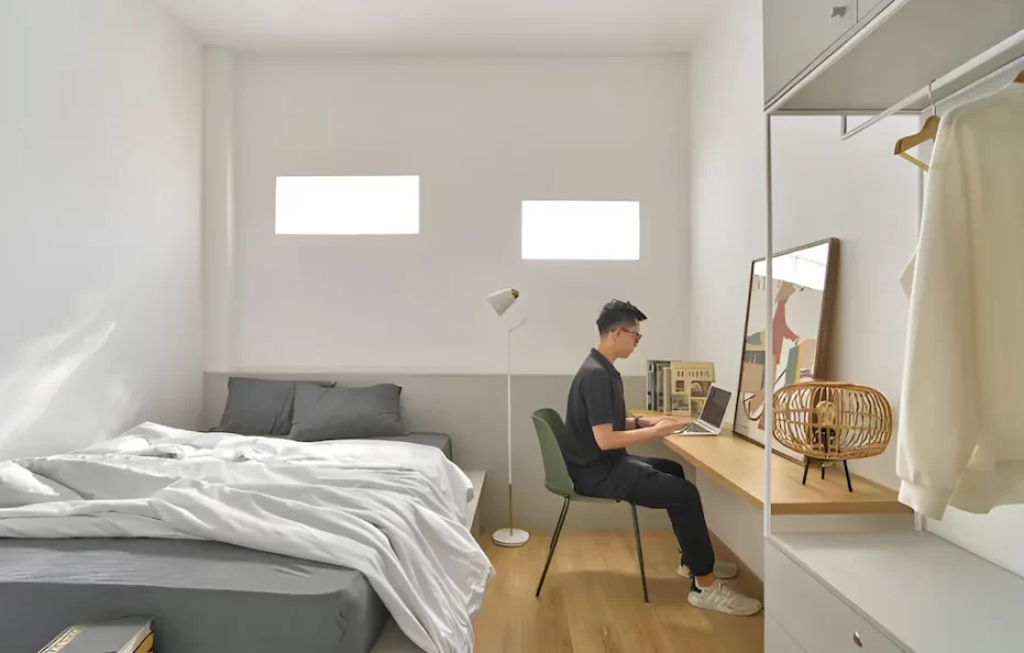 Studio No Window