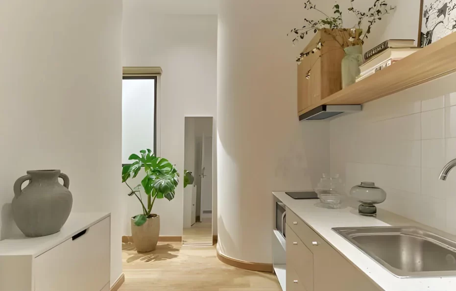 Economy Room
