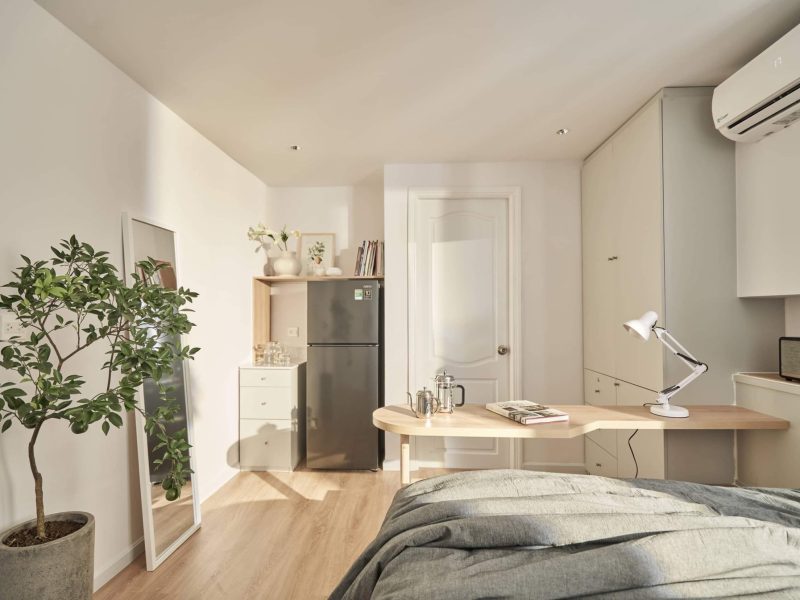 Standard Studio (No Window)